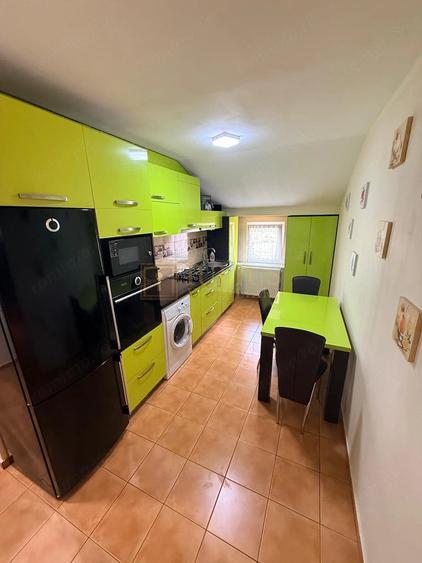 Apartament cu 3 camere decomandat în Șagului