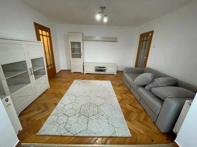 Apartament cu 2 camere semidecomandat în Dâmbovița