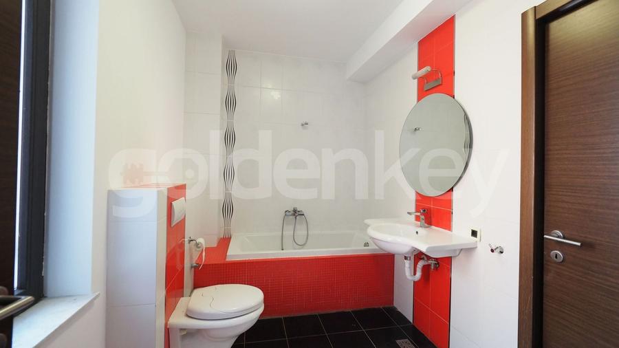 Duplex cu 5 camere cu Canalizare în Pipera