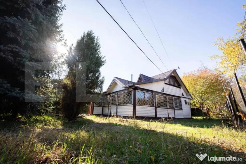 Casă cu 3 camere cu Teren 1001 Mp în Central