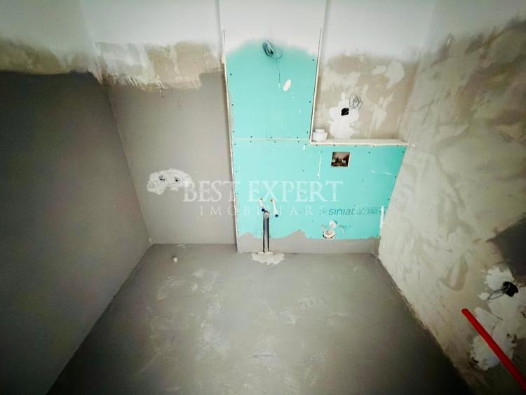 Apartament cu 4 camere decomandat în Theodor Pallady