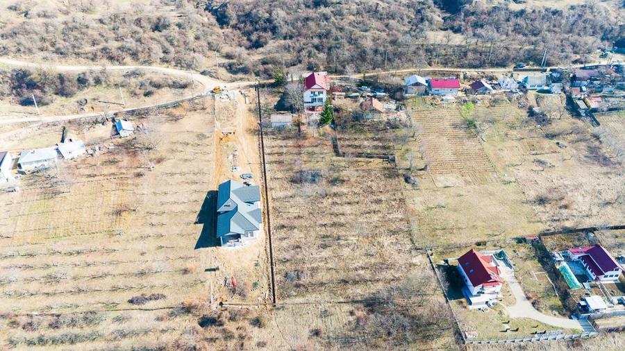 Teren Construcții intravilan de 2596 mp, în Pietrăria