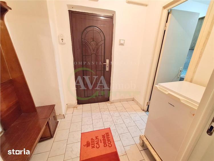 Apartament cu 2 camere semidecomandat în Tache