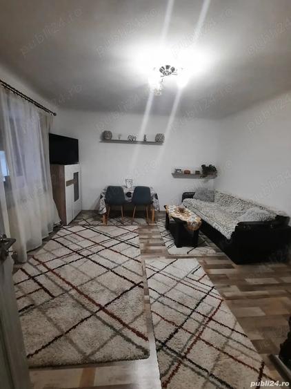 Casă cu 2 camere cu Teren 1500 Mp în Central