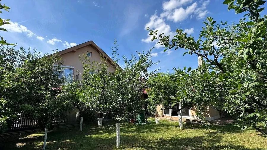 Casă cu Teren 880 Mp în Oncea