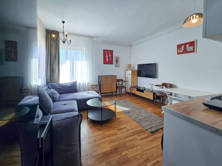 Apartament cu 2 camere decomandat în Drumul Carului