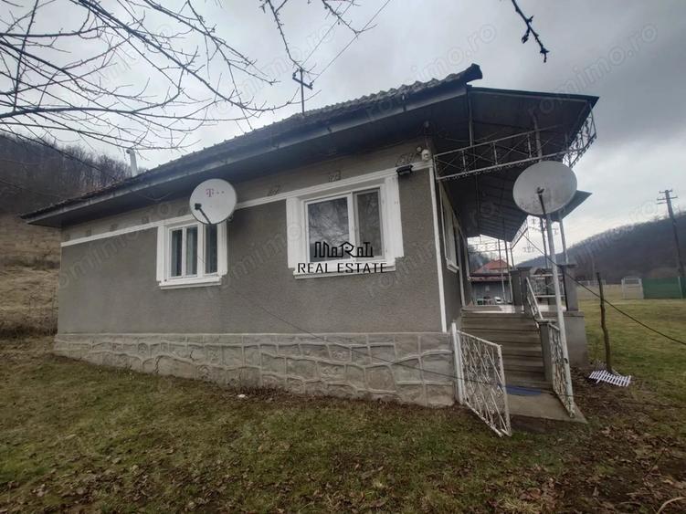 Casă cu 3 camere cu Teren 12861 Mp în Luncoiu de Jos