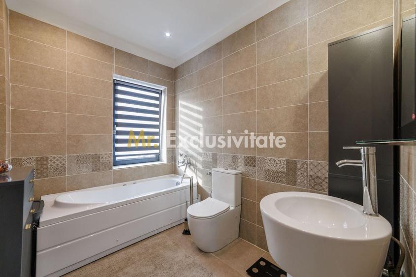 Casă individuală cu 5 camere cu Canalizare în Exterior Sud