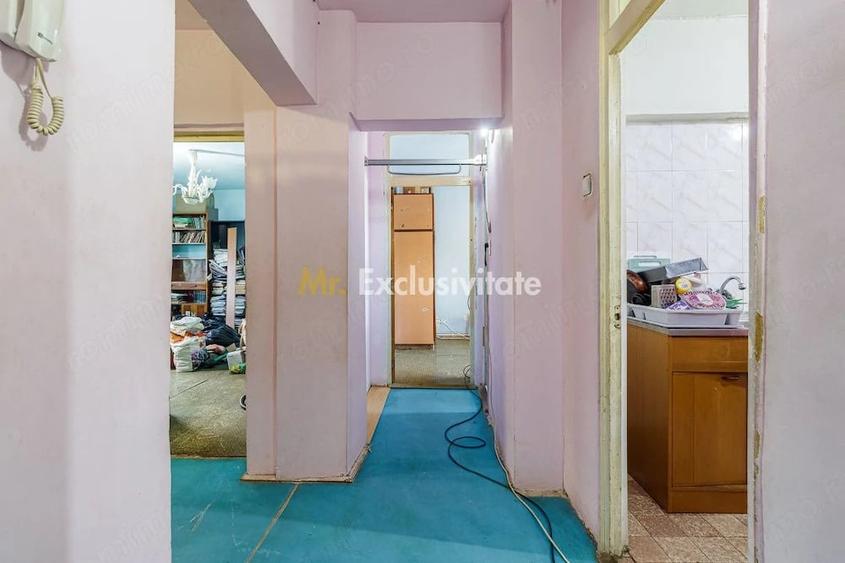 Apartament cu 3 camere decomandat în Sebastian