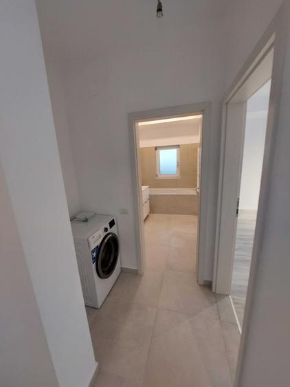 Apartament cu 2 camere semidecomandat în Dumbrăvița