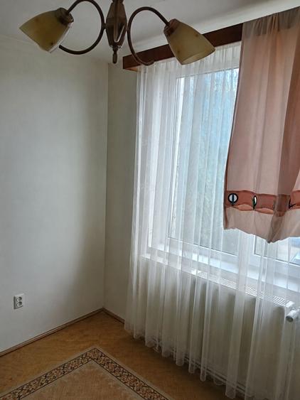 Apartament cu 3 camere decomandat în Humulești