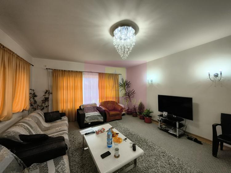 Casă cu 5 camere în Afumați