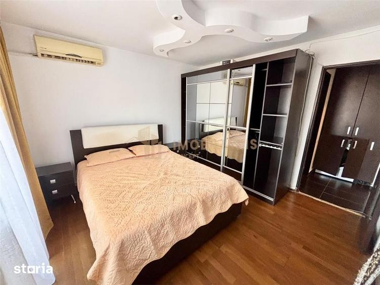 Apartament cu 3 camere în Traian