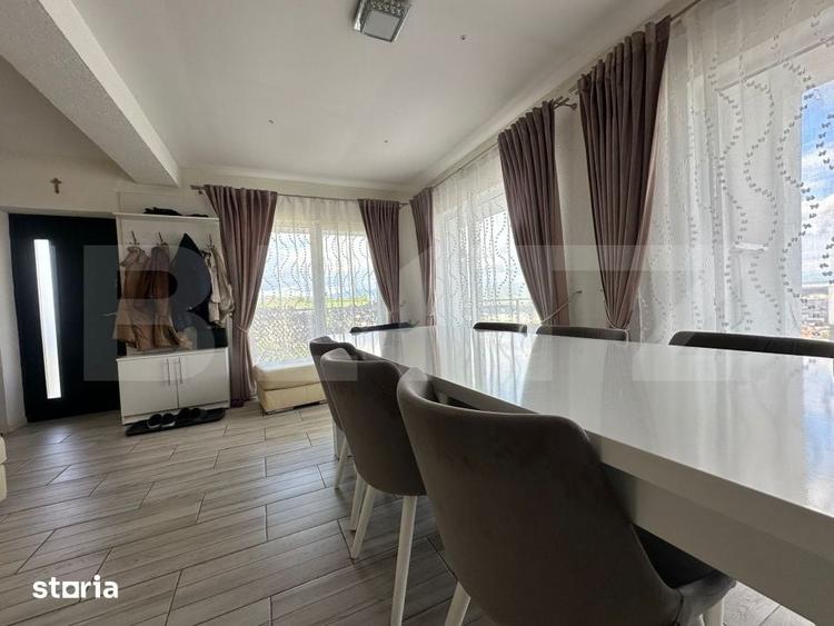 Casă cu 4 camere cu Teren 1660 Mp în Vulcan
