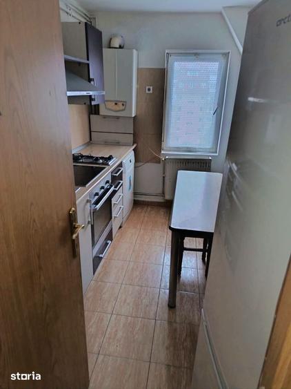 Apartament cu 4 camere în Vasile Aaron