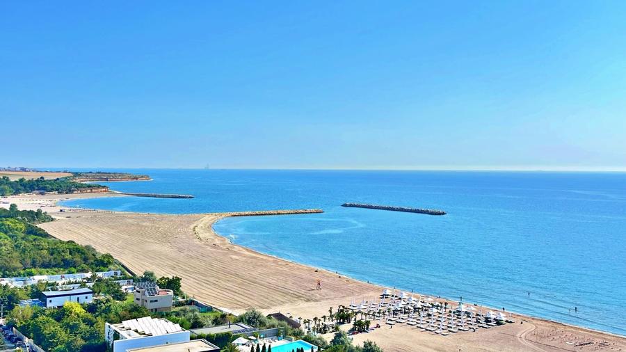 Apartament cu 2 camere decomandat în Olimp