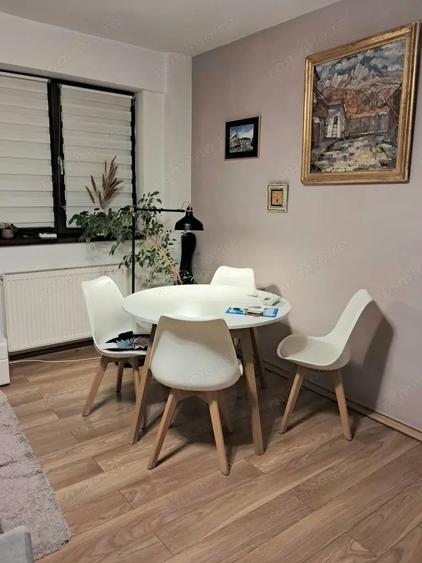 Apartament cu 3 camere decomandat în Brâncoveanu