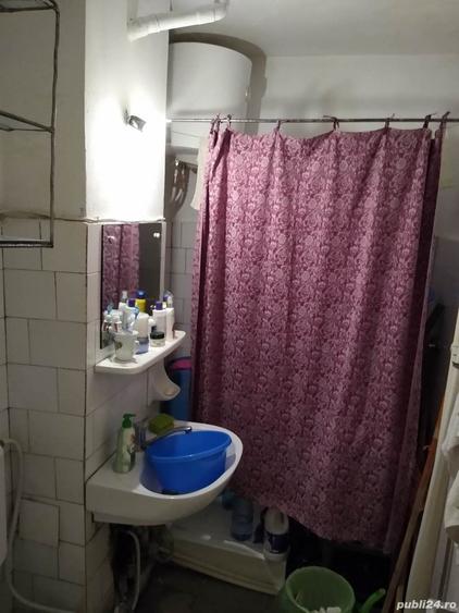 Apartament cu 3 camere semidecomandat în Mărăcineanu