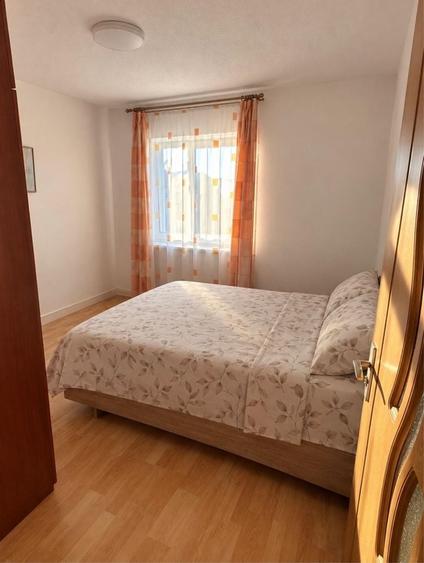 Apartament cu 2 camere decomandat în Vasile Aaron
