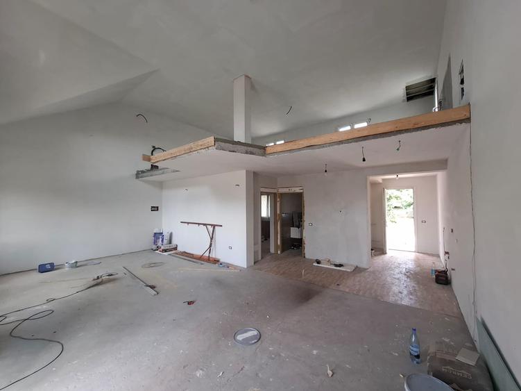 Casă cu 4 camere cu Teren 665 Mp în Boțârlău