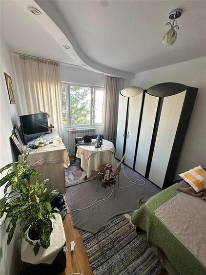 Apartament cu 2 camere semidecomandat în Podu Roș