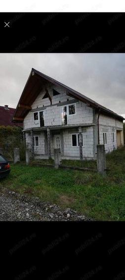 Casă cu 5 camere în Central