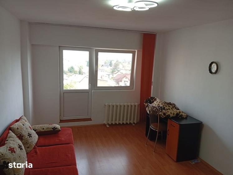 Apartament cu 2 camere decomandat în Intim