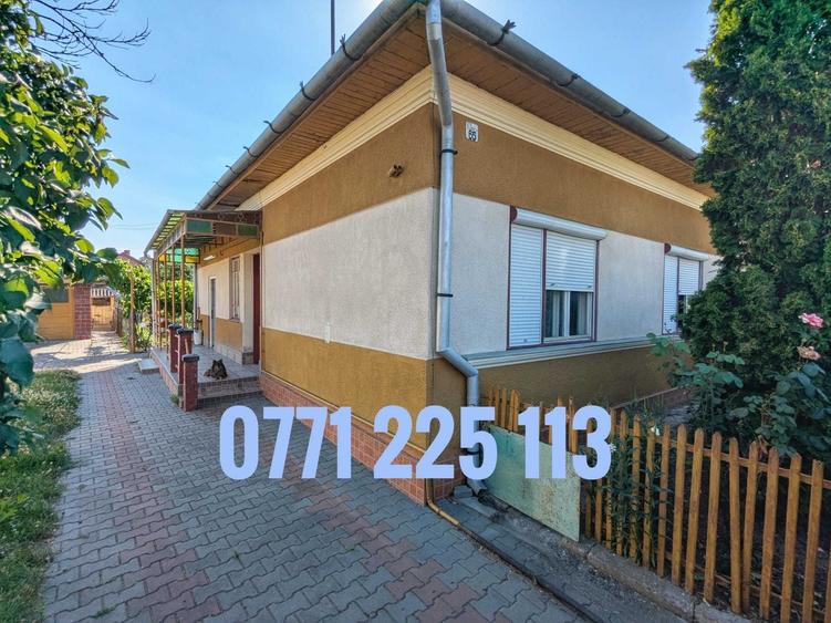 Casă cu 4 camere în Exterior Vest