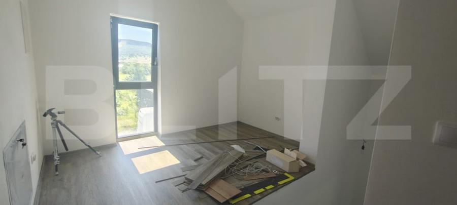 Casă cu 5 camere cu Teren 1000 Mp în Unirea