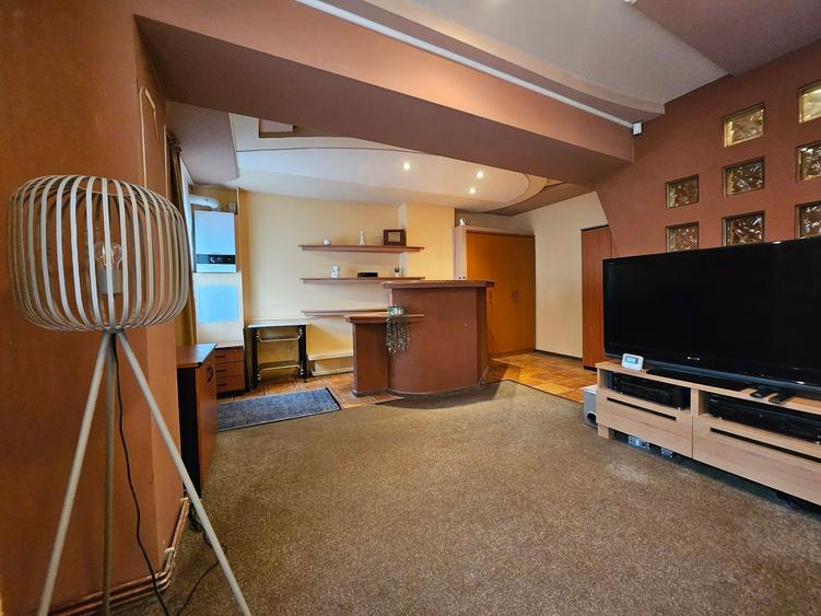 Oferta inchiriere garsoniera in Craiovei, parter,  260 EURO - 4