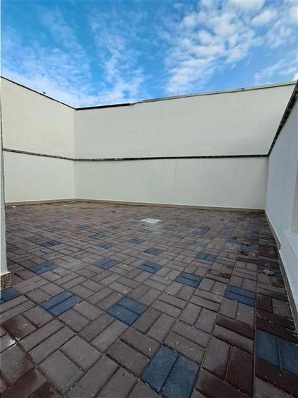 Apartament cu 2 camere semidecomandat în Dămăroaia