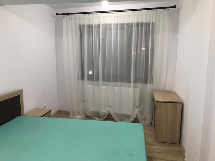 Apartament cu 3 camere decomandat în Gară