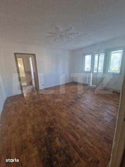 Apartament cu 2 camere semidecomandat în George Enescu