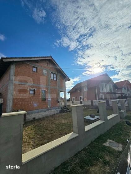 Casă cu 4 camere cu Teren 300 Mp în Central