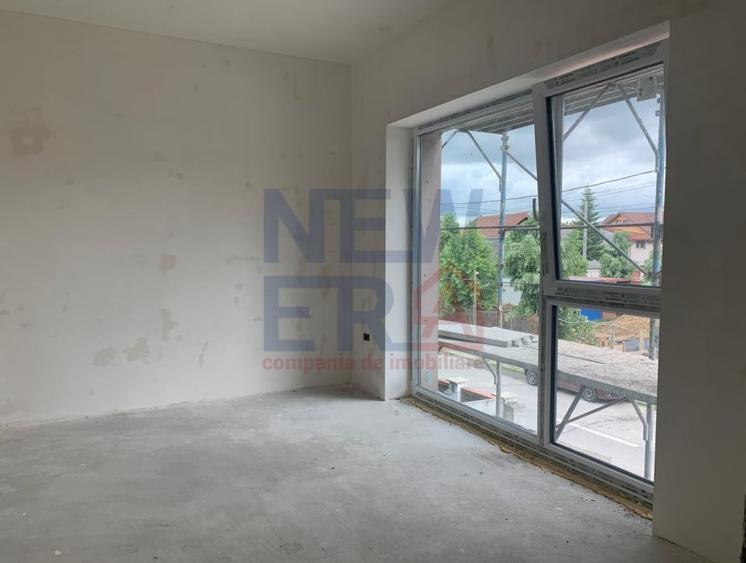 Duplex cu 4 camere cu Canalizare în Chitila