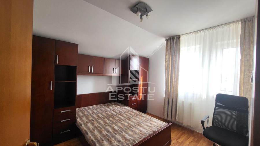Apartament cu 3 camere decomandat, mobilat în Dumbrăvița