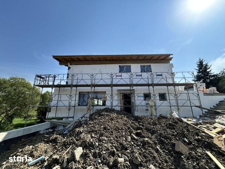 Casă cu 5 camere cu Teren 600 Mp în Baciu