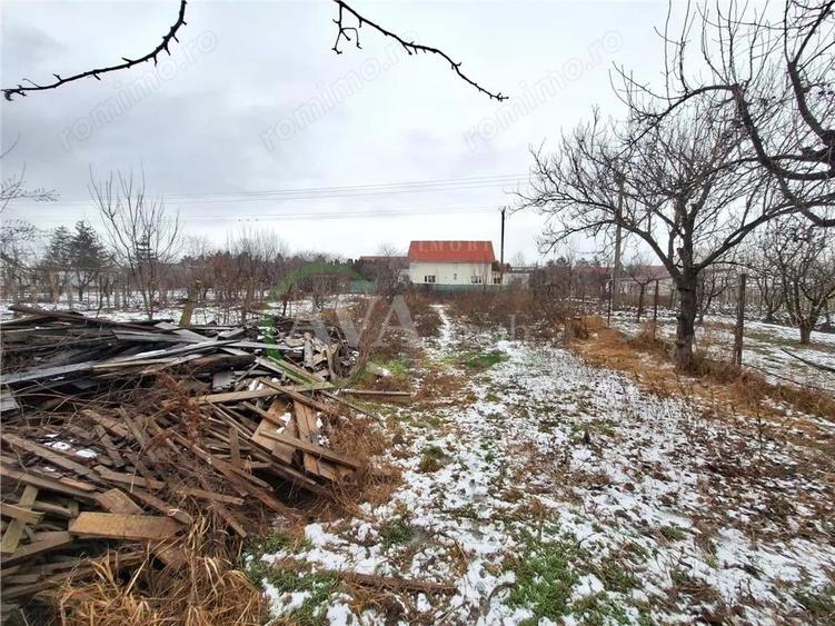 Casă cu 5 camere cu Teren 1200 Mp în Gherăiești