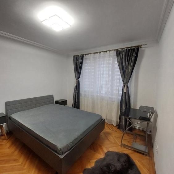Apartament cu 4 camere decomandat în Kogălniceanu
