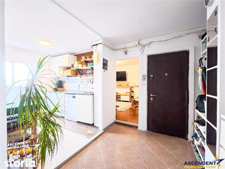 Apartament cu 3 camere decomandat în Central