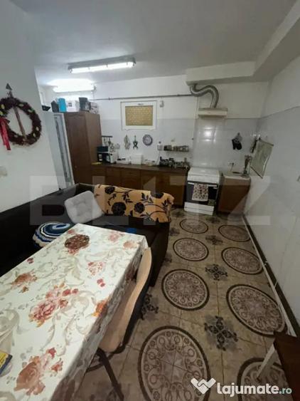 Casă cu 7 camere cu Teren 460 Mp în Olimpia-Stadion