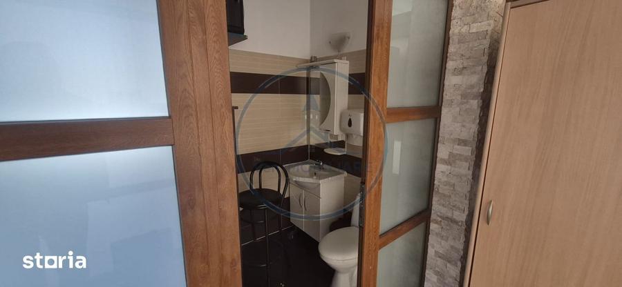 Spațiu comercial, de 180 mp, în Centura