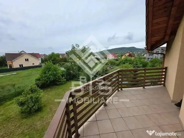 Casă cu 7 camere cu Teren 1200 Mp în Unirea