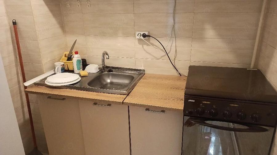Garsonieră decomandată în Exterior Vest