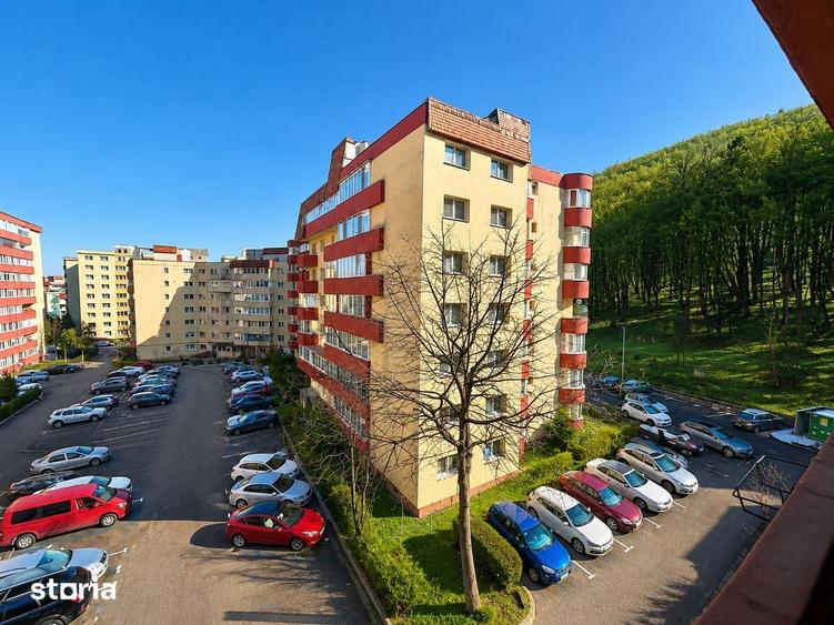 Apartament cu 3 camere decomandat în Valea Cetății