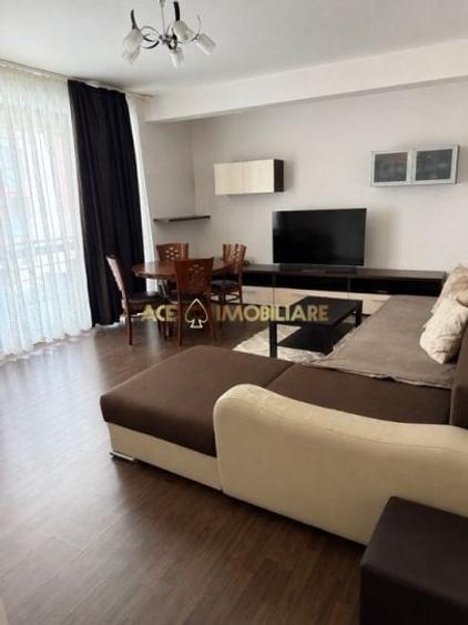 Apartament cu 3 camere decomandat, mobilat în Apusului