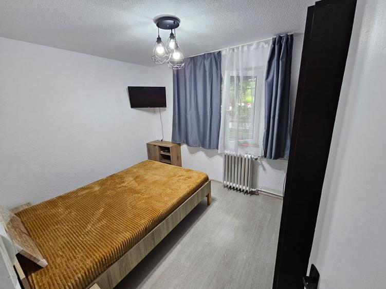 Apartament cu 2 camere semidecomandat, mobilat în Brâncoveanu