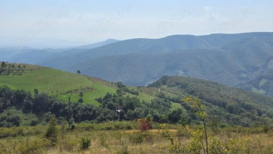 Teren de 4719 mp, în Râmeț