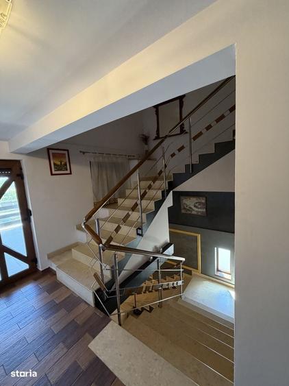 Casă cu 4 camere cu Teren 1300 Mp în Ogrezeni