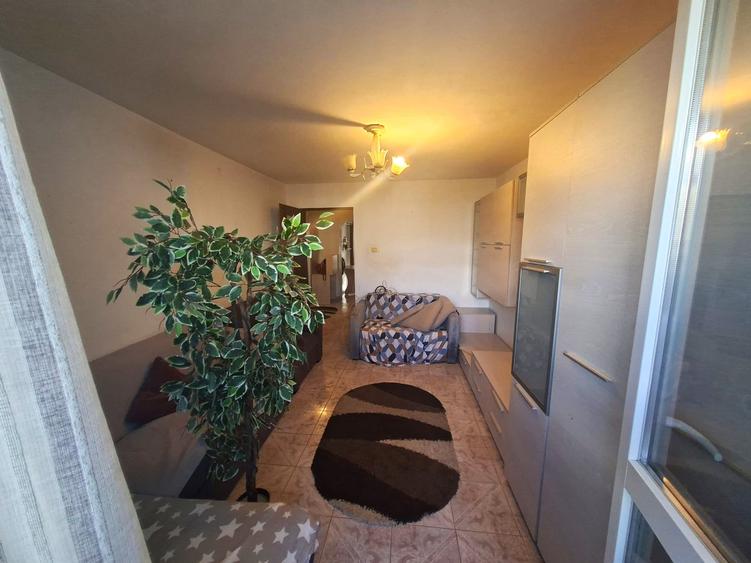 Apartament cu 2 camere decomandat în Colentina